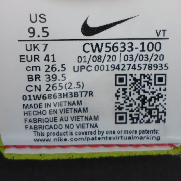 SIZE 9.5. NIKE Renew Run 'Graffiti Print' sneaker shoes. - Picture 8 of 16